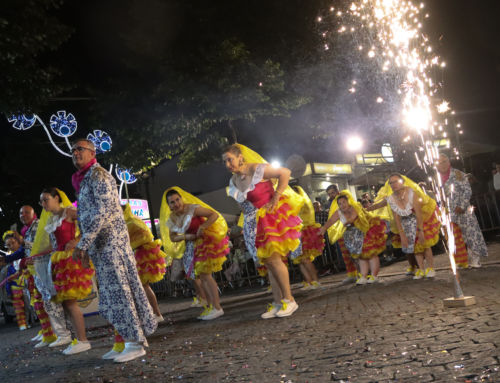 Paredes encerra festividades com tradicionais marchas pela cidade